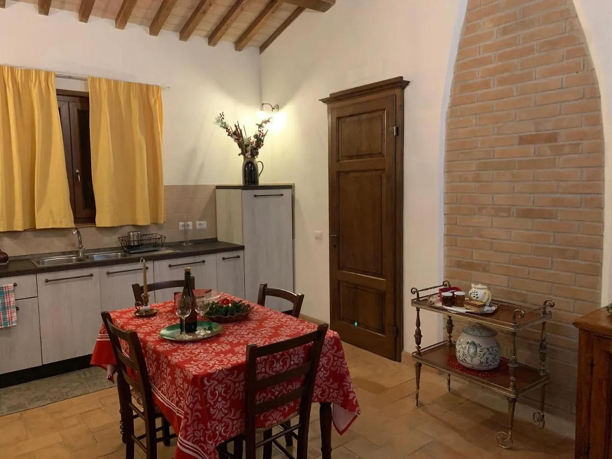 Casa de Férias Il Nido Del Falco Nelle Antiche Mura Saturnia Itália